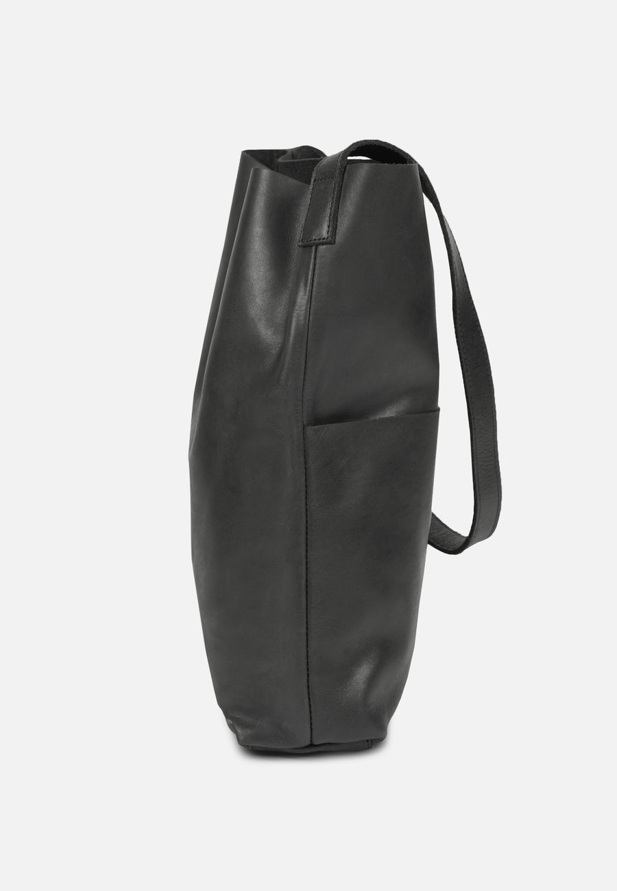 Schulter-Tasche mit zwei Außenfächern // Schwarz