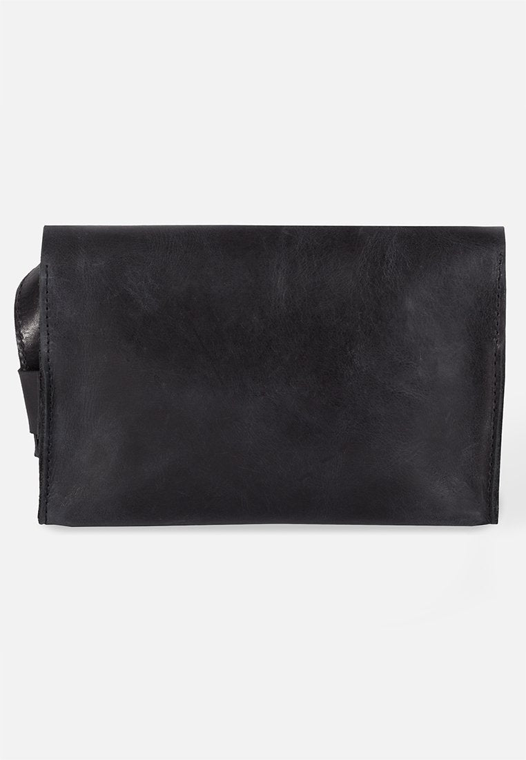 Envelope-Tasche aus Leder // Schwarz