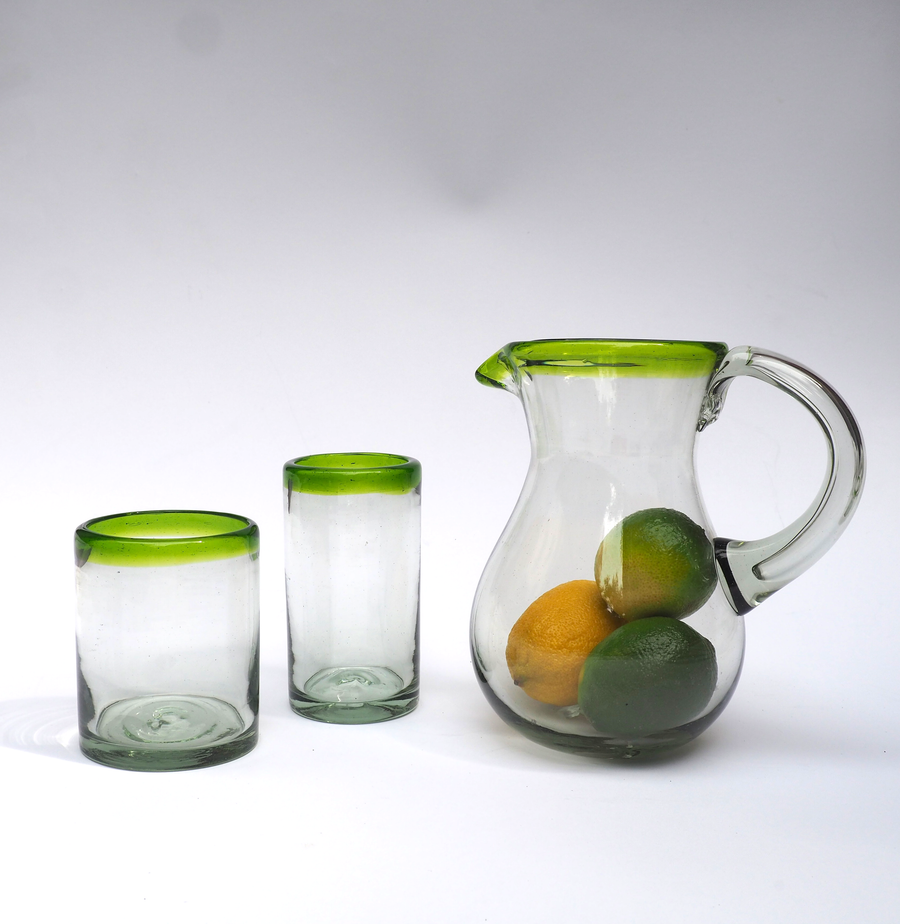 Trinkglas mit buntem Rand // Grün