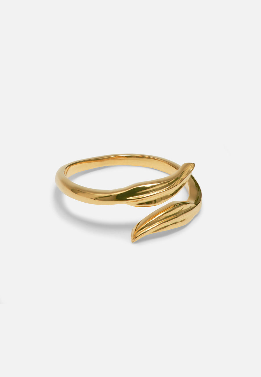 Offener Ring mit kleinen Blättern // Gold